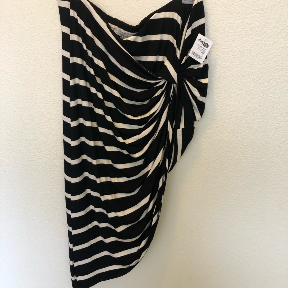 Charlotte Russe Black and White fitted skirt Size Large